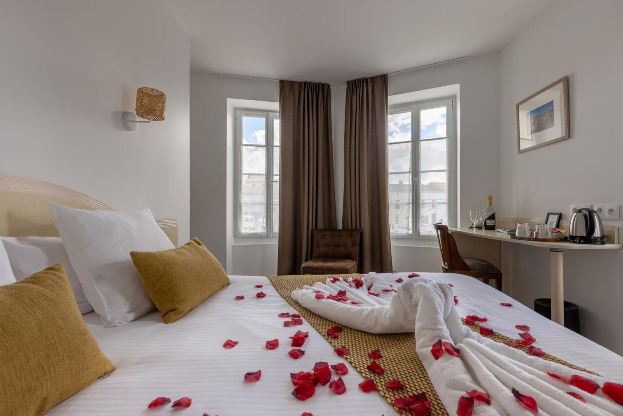 Hotel Le Richelieu Saujon Buitenkant foto
